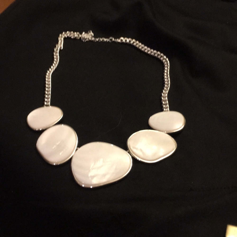 Neckless